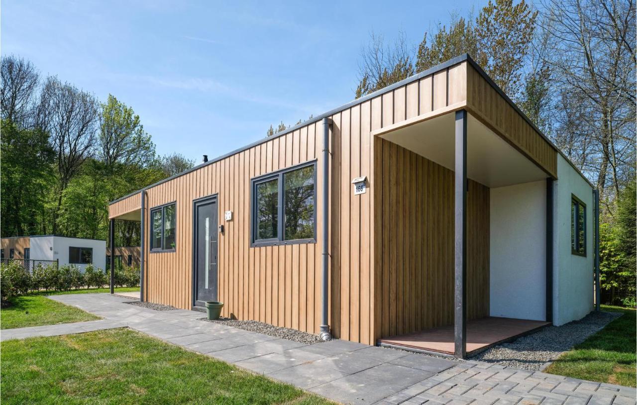 Nice Home In Heinkenszand With Sauna Экстерьер фото